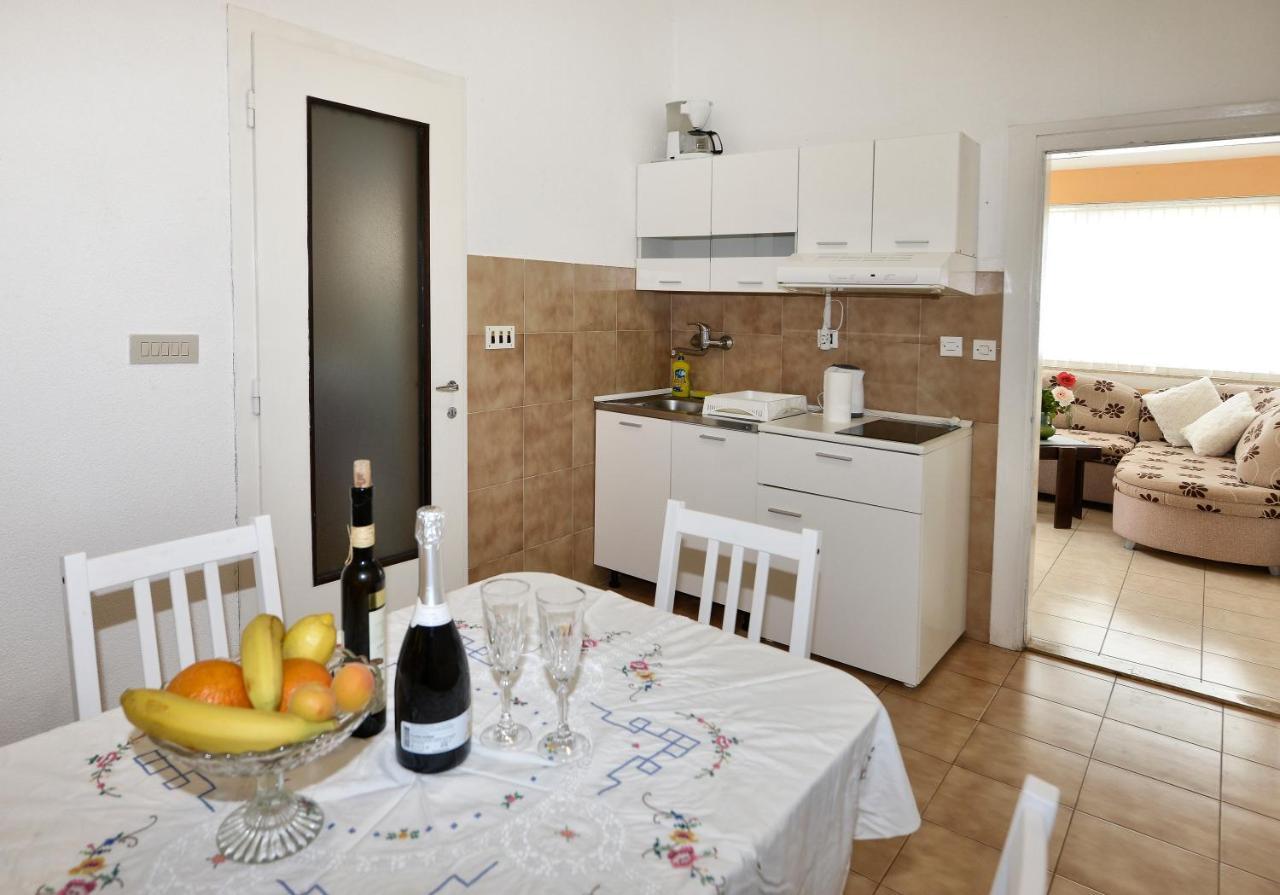 Ella Apartment Porec