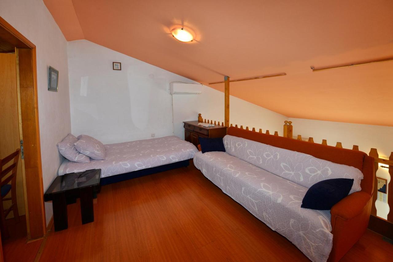 Ella Apartment