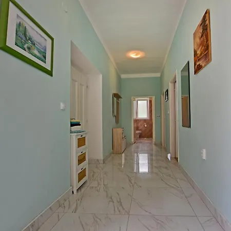 Apartments Ella Porec Exterior photo