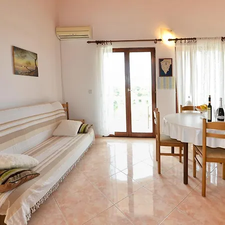 Apartments Ella Porec Exterior photo
